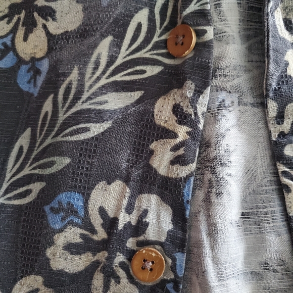 Tommy Bahama Floral Print Linen Shirt - Picture 5 of 5